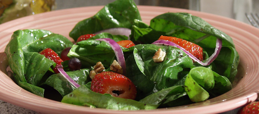 Spinach Salad with Berries